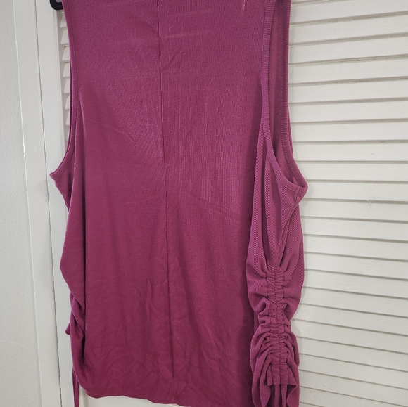 4x Pink Tank - Picture 4 of 4